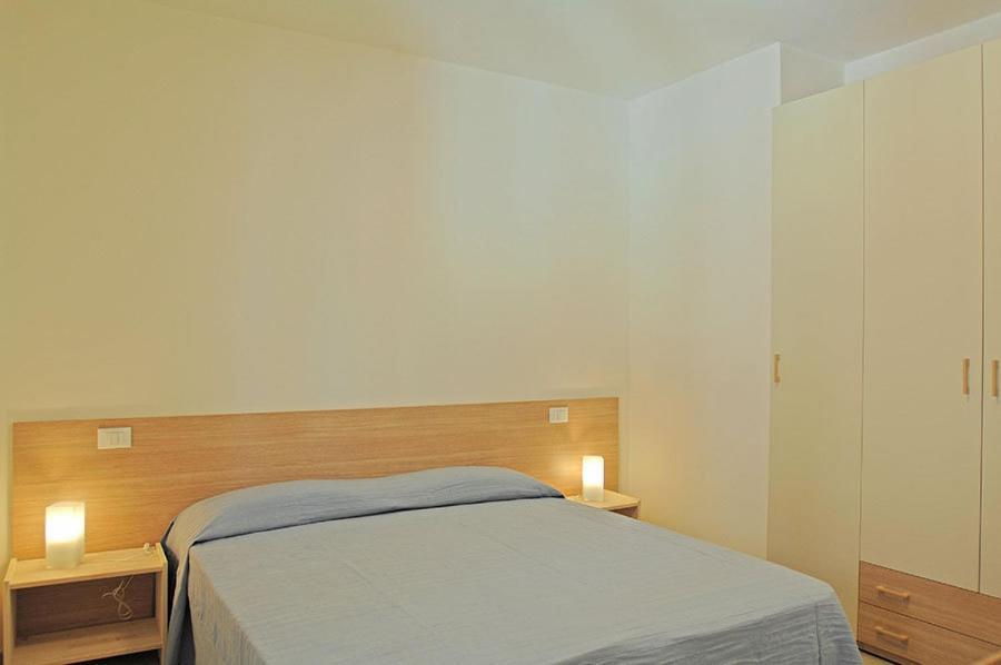 Appartamenti Casa Pineta มารินา ดิ กัมโป ห้อง รูปภาพ